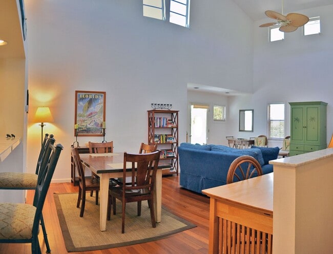 Building Photo - 5157 Sandy Beach Ave