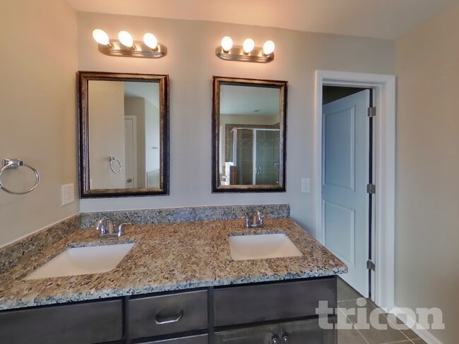 Building Photo - 26 Hillshire Dr