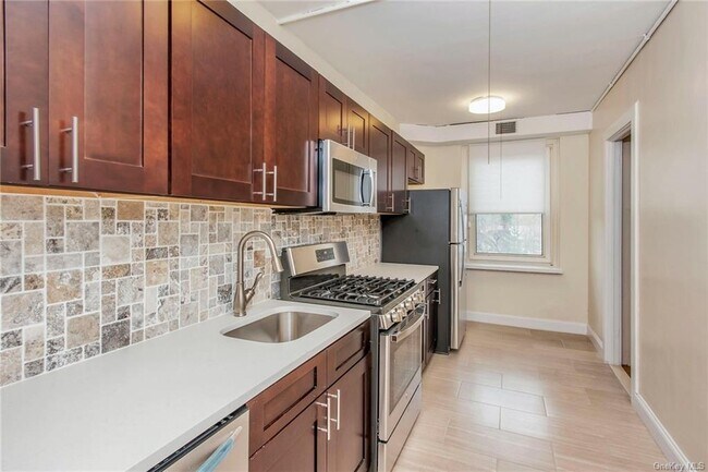 Building Photo - 69 Harney Rd