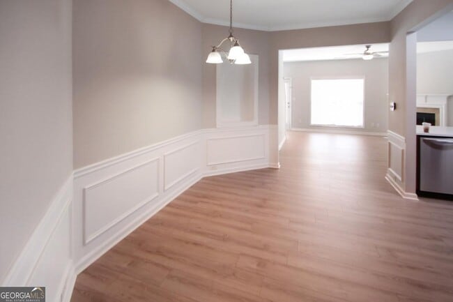 Building Photo - 2173 Executive Dr N