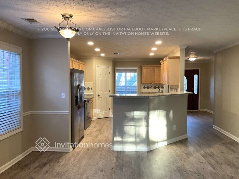 Building Photo - 1212 Liverpool Pointe