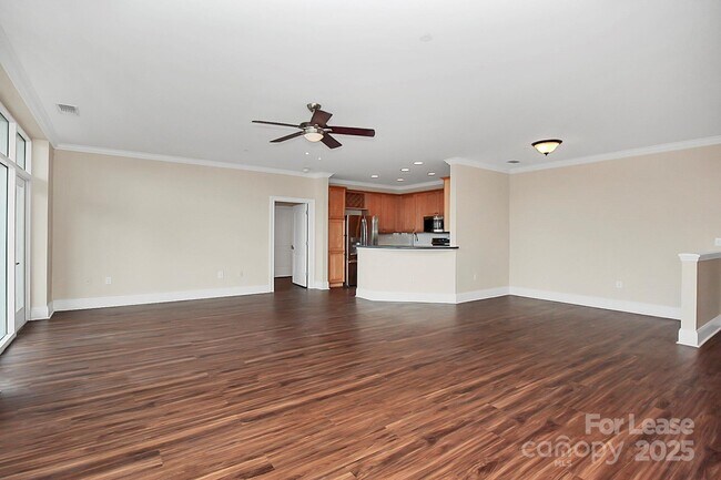 Building Photo - 400 N Church St