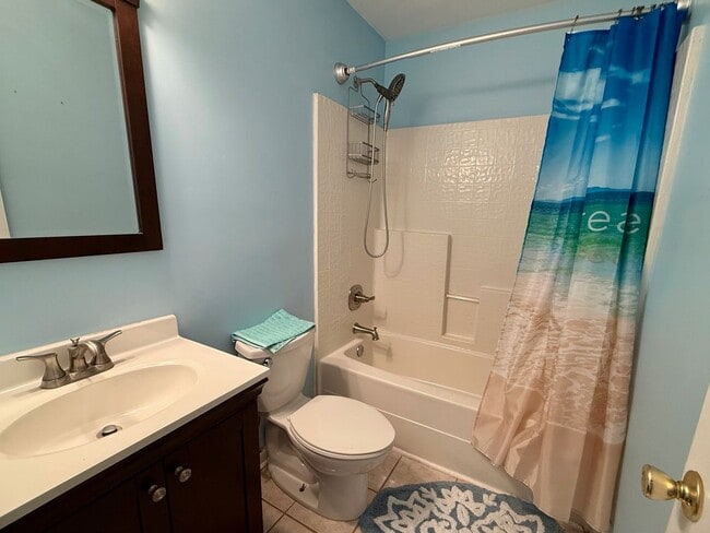 Building Photo - Beautiful 4 Bedroom Home for Rent – Pet Fr...