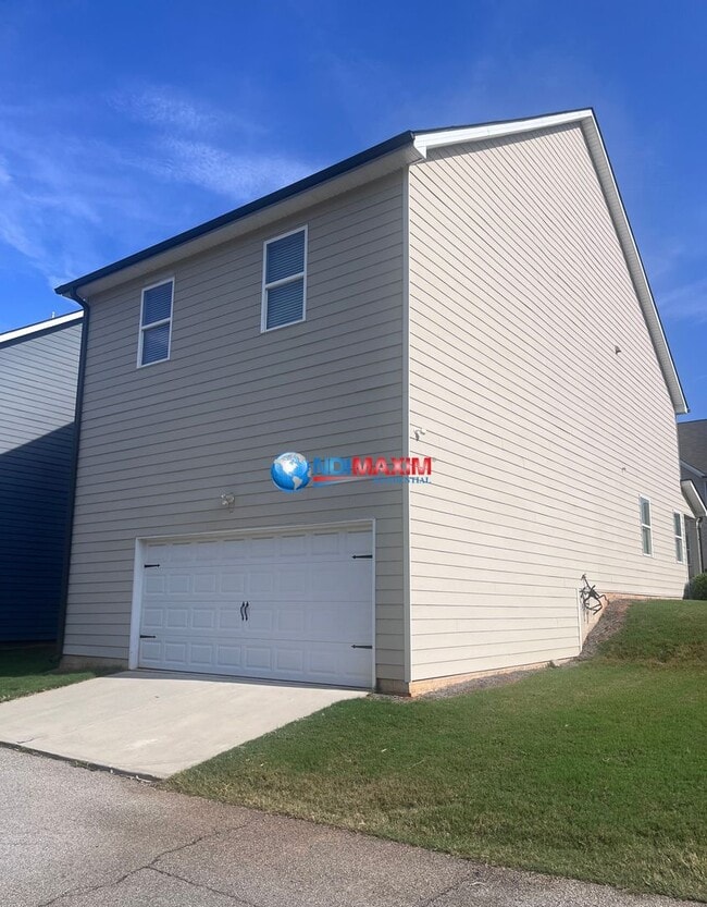 Building Photo - Nice 2-story house in the Atlanta area