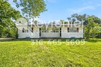 Building Photo - E Pine St Duplex