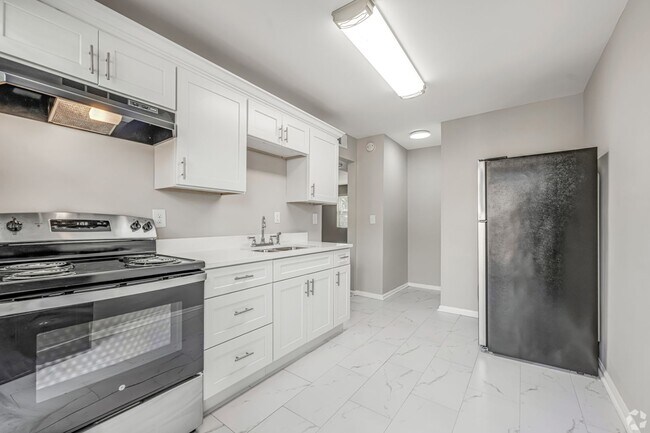 Building Photo - Freshly Renovated 1BR Near Transit – Available Now