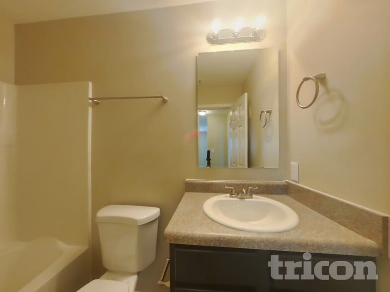 Building Photo - 2911 Wolfgang Way