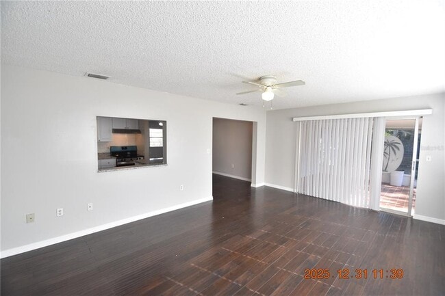 Building Photo - 1134 SE 2nd St