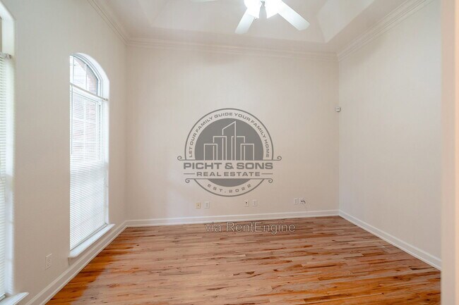 Building Photo - 9540 Starhawk Dr