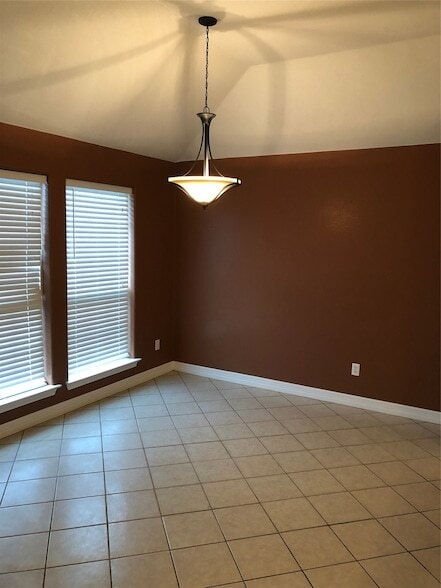 Building Photo - 13322 Colton Ln