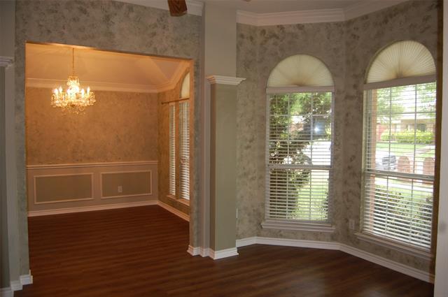 Building Photo - 1513 Tanglewood Dr