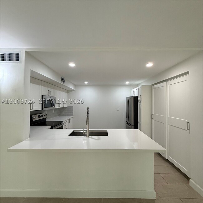 Building Photo - 10672 SW 79th Terrace