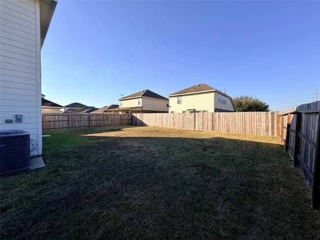 Building Photo - 9011 Aspen Trace Ln