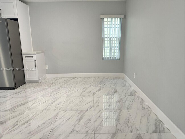 Building Photo - 14024 SW 148th Ln