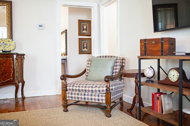 Building Photo - 161 Calhoun Rd