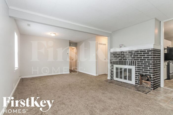 Building Photo - 1741 N Riley Ave