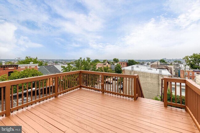 Building Photo - 23 N Chester St