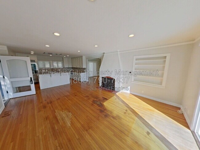 Building Photo - 1424 Salinas Pl