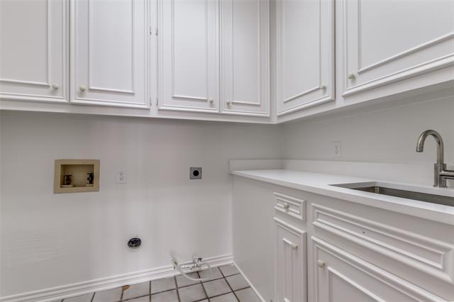Building Photo - 3201 St Johns Dr