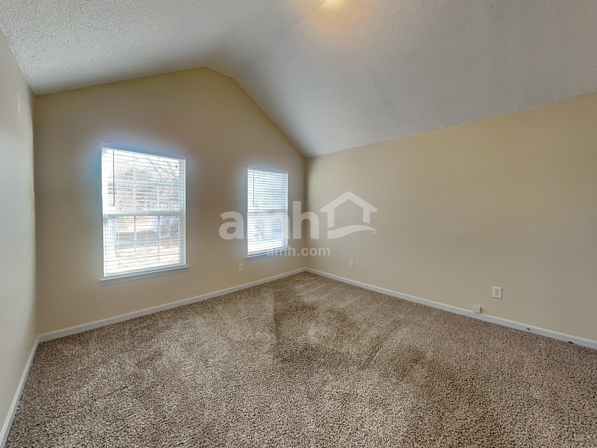 Building Photo - 4298 Persian Ct