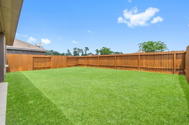 Building Photo - 14409 Sugar Pines Dr