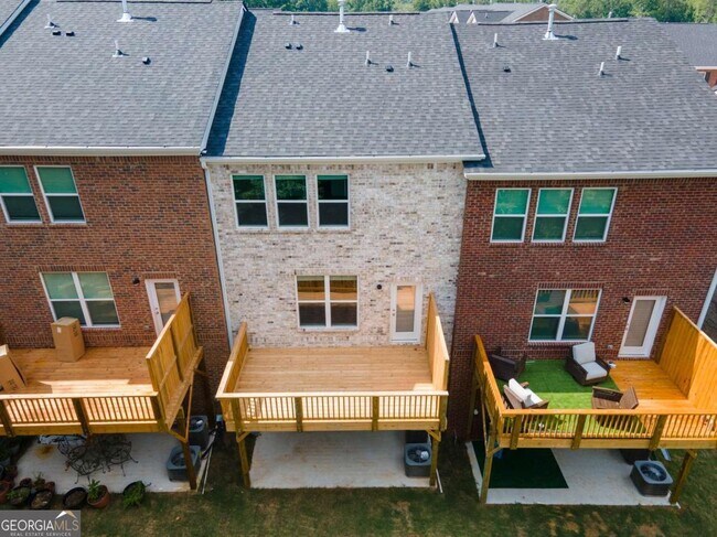 Building Photo - 2187 Foley Pk St