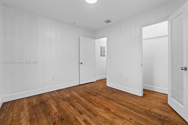 Building Photo - 21825 SW 154th Ave