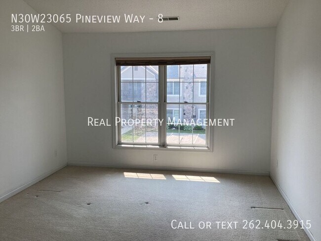 Building Photo - N30W23065 Pineview Way