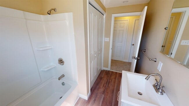 Building Photo - 30 Paul Ave