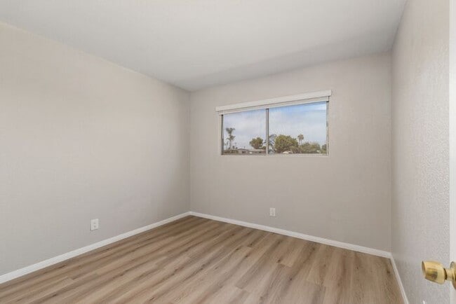 Building Photo - Gorgeous remodeled 3BR / 2BA house with a large yard available in Clairemont