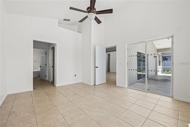 Building Photo - 520 Hollinghead Loop