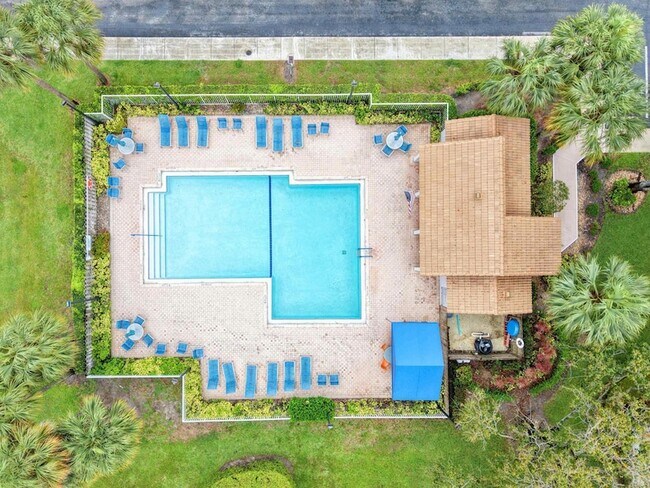 Building Photo - 5157 Floria Way