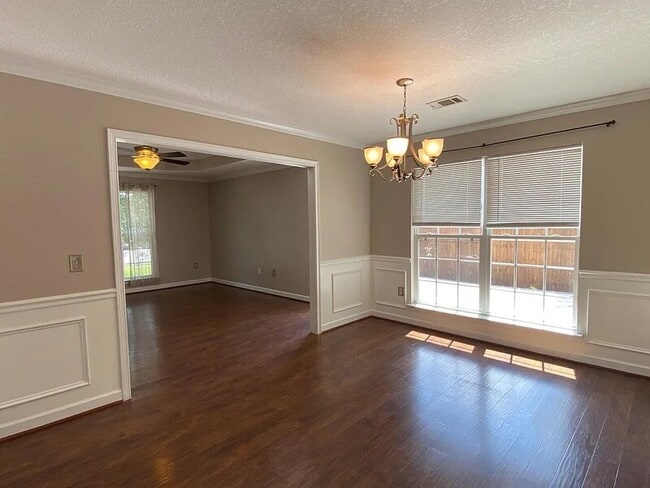 Building Photo - 231 Augusta Way