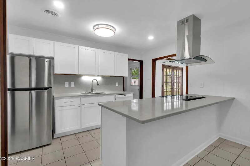 Building Photo - 309 S Wakefield Dr