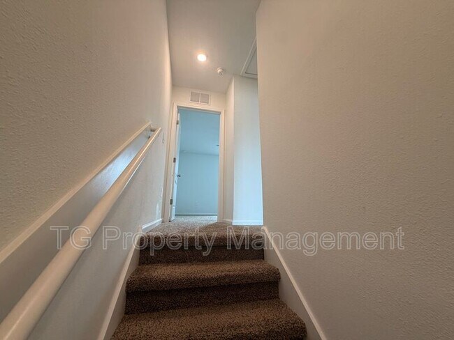 Building Photo - 9257 Stony Brk Rd