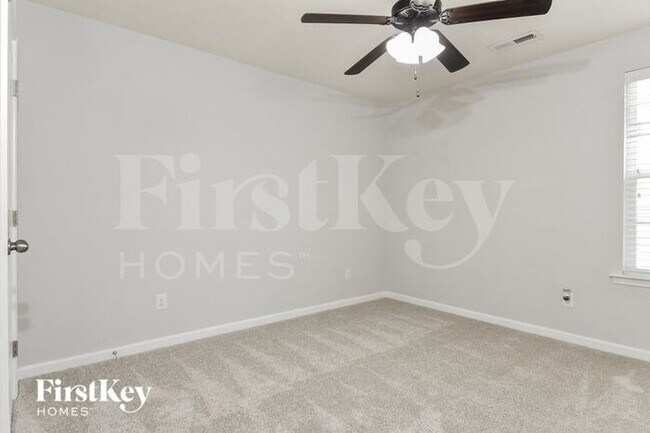 Building Photo - 4955 Longburn Ln