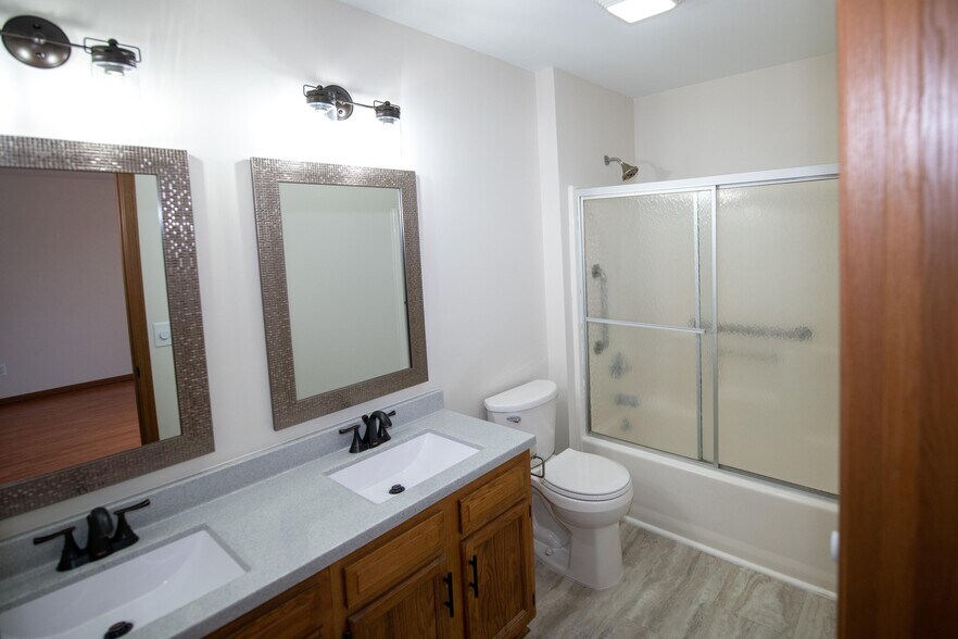 Building Photo - 116 Pierre Pl