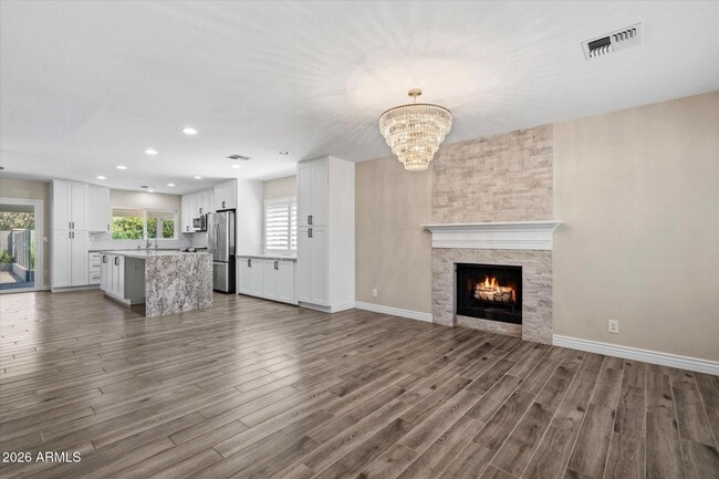 Building Photo - 8642 E San Bruno Dr