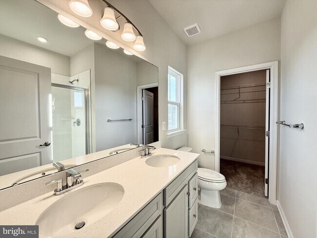 Building Photo - 9366 Tanfield Dr