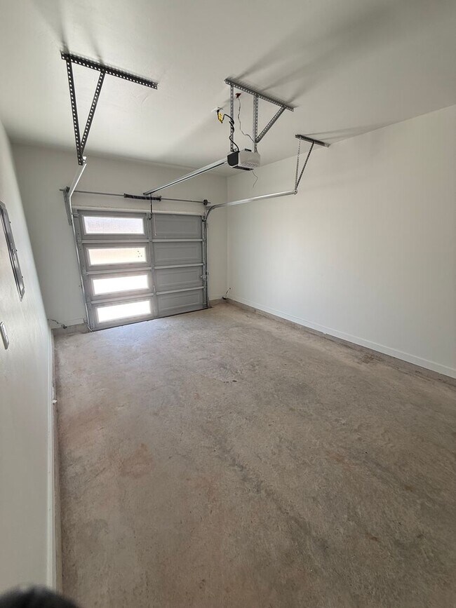 Building Photo - 1021 Prestige Pl