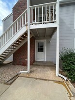 Building Photo - 1717 S Cypress St