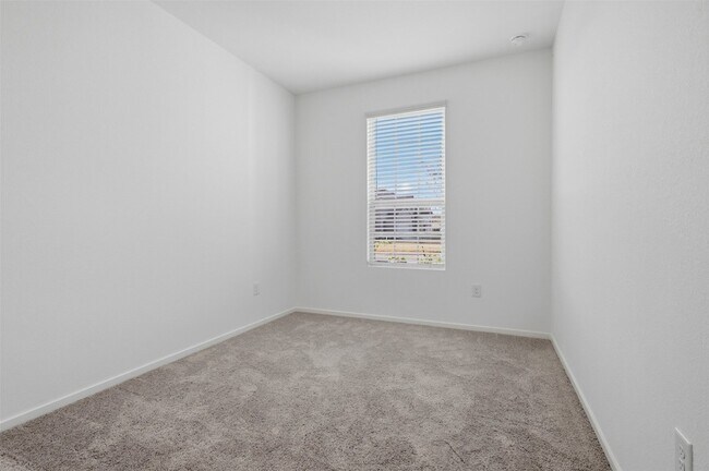 Building Photo - 15317 Dapple Blf Ln