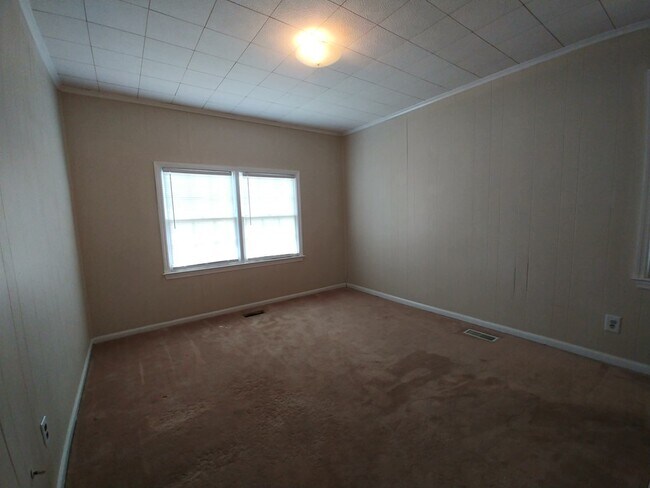 Building Photo - 2625 Partridge Dr