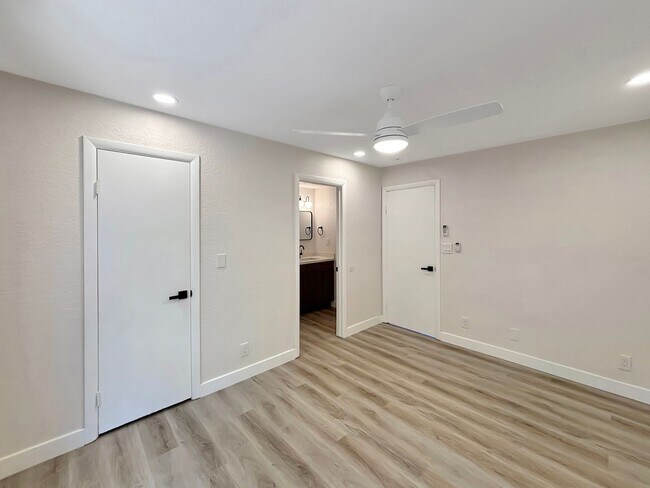 Building Photo - Charming 2BD/2BA Home in North Park W/ W/D...