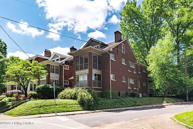 Building Photo - 1200 Cherokee Rd