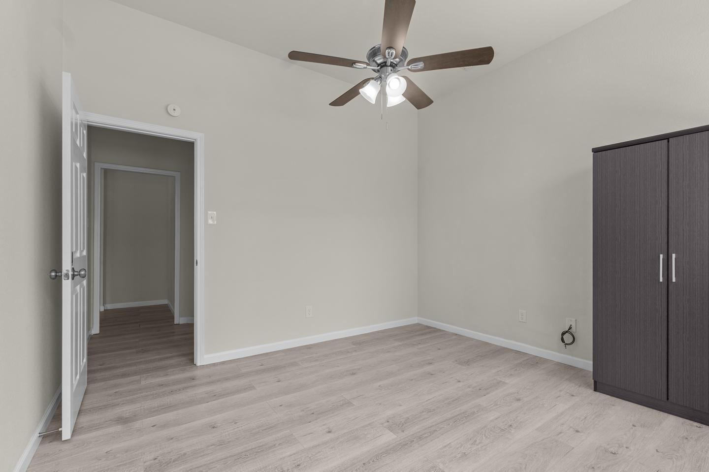 Building Photo - 3330 Shining Light Dr