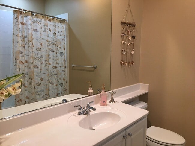 Building Photo - 3277 E Community Dr