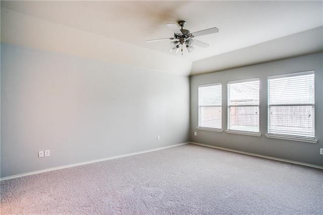 Building Photo - 9721 Sleepy Hollow Dr