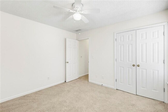 Building Photo - 490 Chippenham Ct