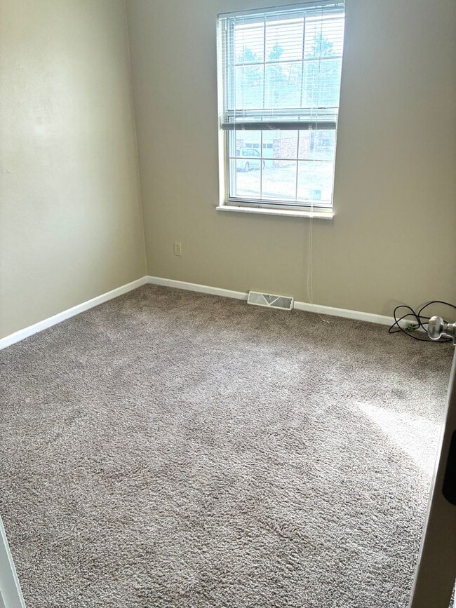 Building Photo - 3Bed/2Bath, House, Cozy Feel!